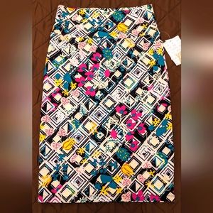 Women's multicolored flower and diamond print skirt